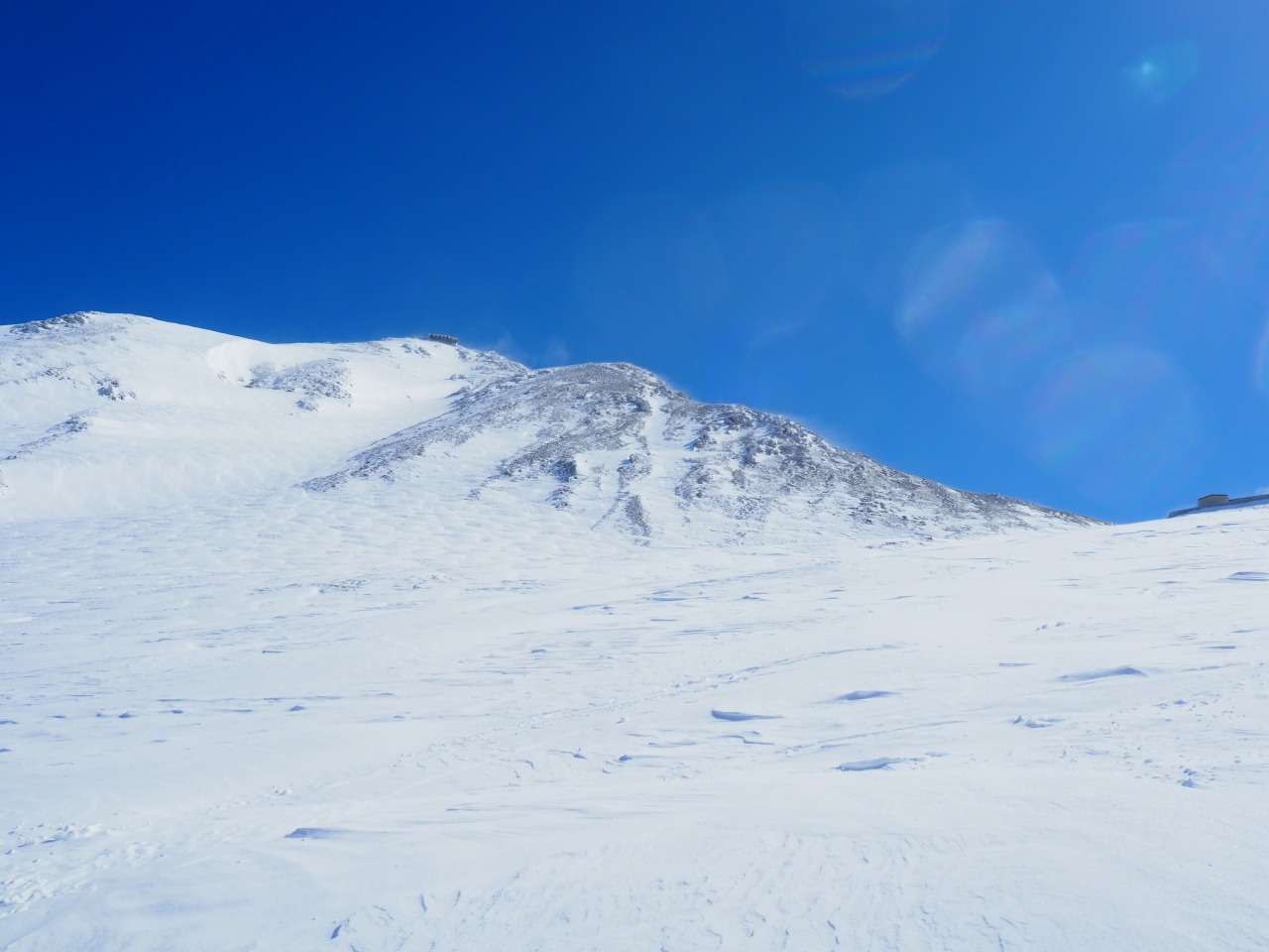 スノーハイク立山室堂☆雪の大谷を歩く