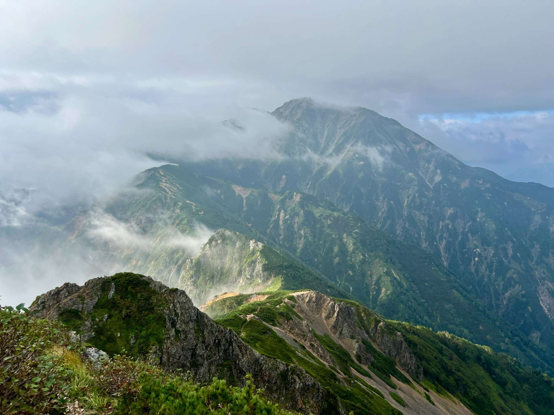 唐松岳☆牛首鎖場縦走